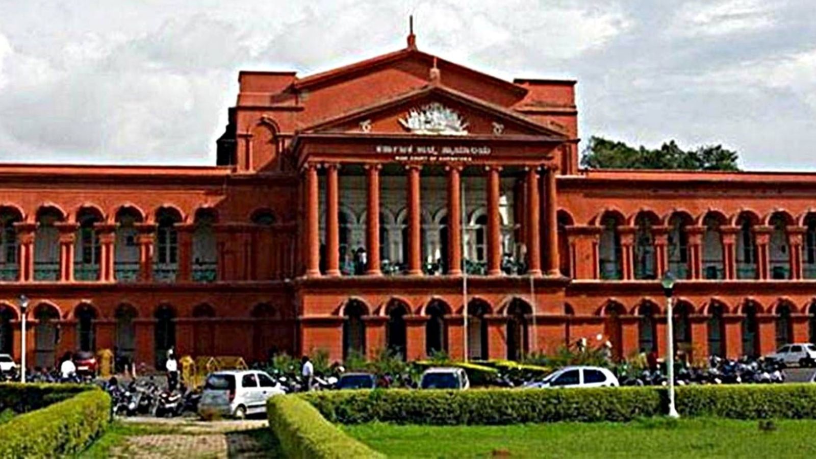 Karnataka HC denies custody of 18-year-old to mother
