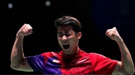 FILE: Former badminton world champion Loh Kean Yew in action. (PHOTO: AP)