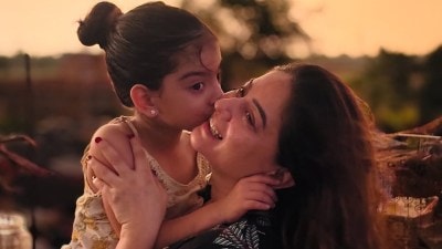 Mahhi Vij who announced her divorce recently, with her daughter