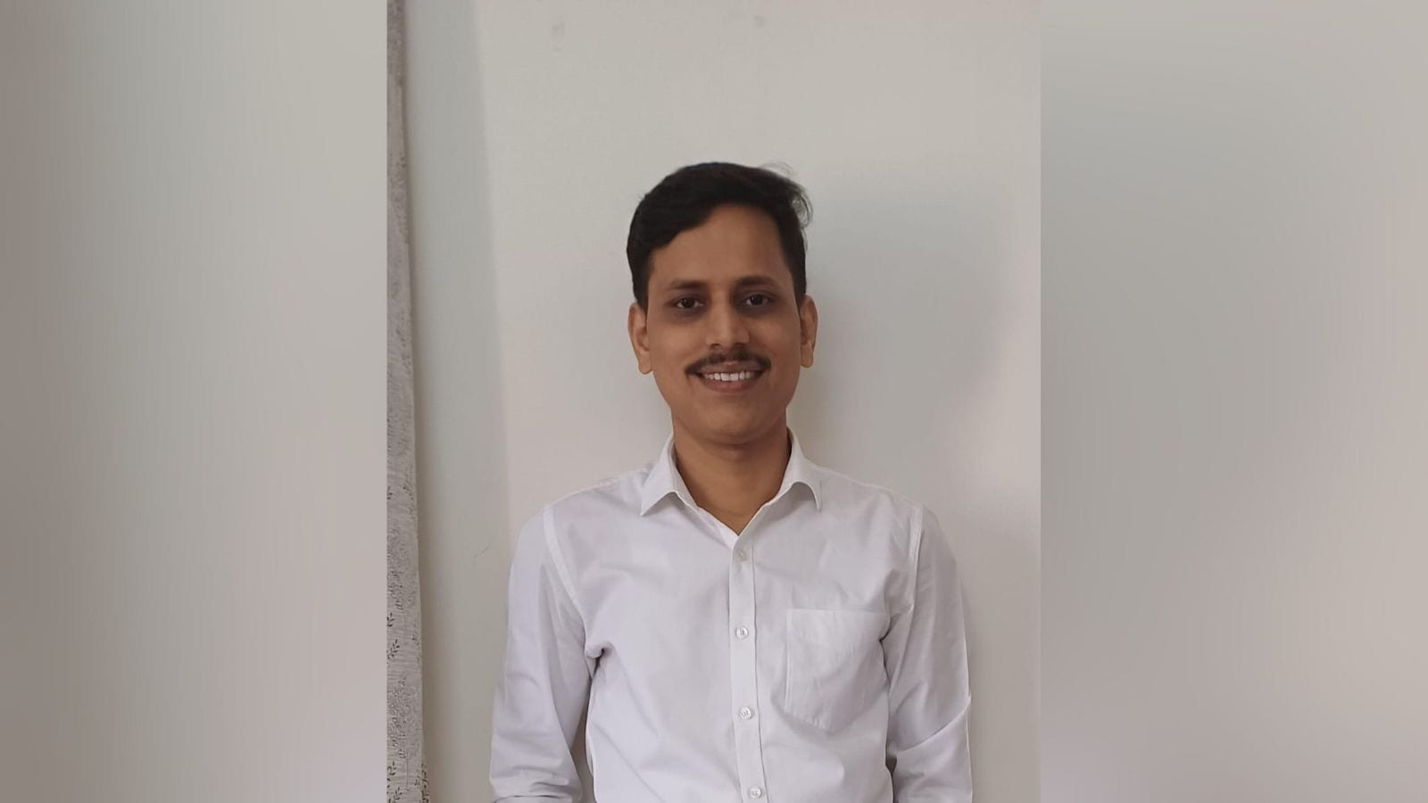 Stabbed, but left waiting: Lecturer lived for an hour after Malad train attack