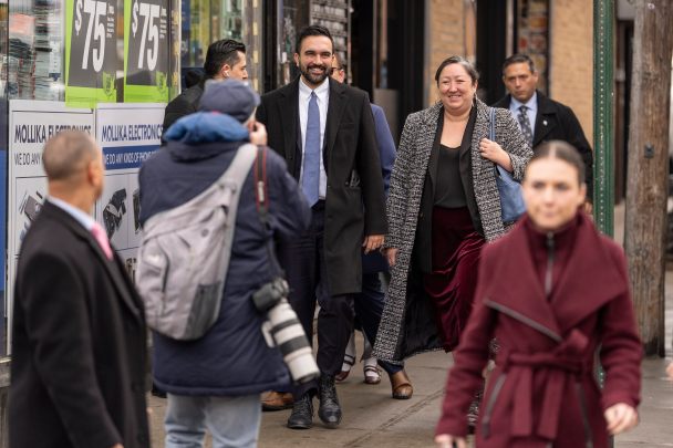 Some questions, then a selfie: Mayor Mamdani meets the (creator) press