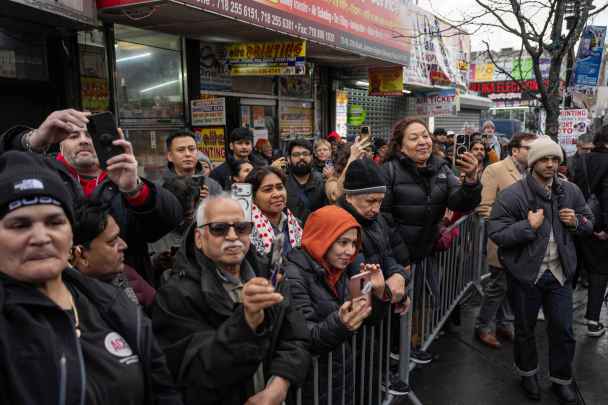Some questions, then a selfie: Mayor Mamdani meets the (creator) press