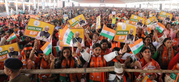 Crowd at Prime Minister Narendra Modi's rally in Singur, West Bengal. (Express Photo/Partha Paul)