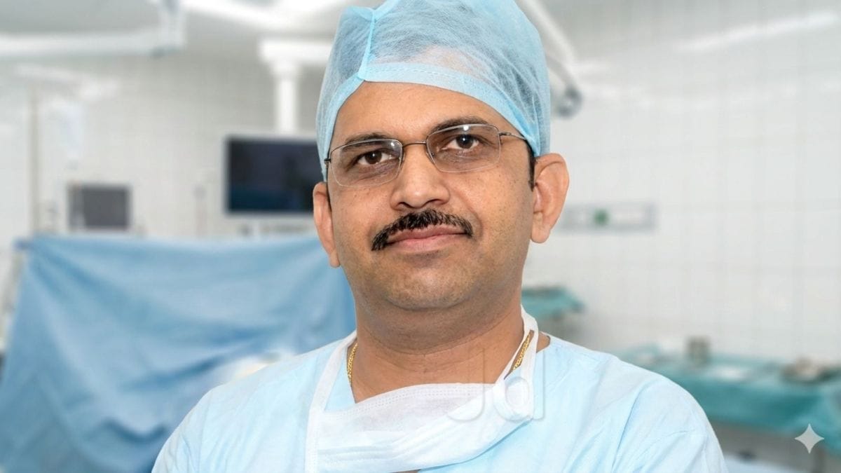 Nagpur’s renowned neurosurgeon, Dr Chandrashekhar Pakhmode. (Photo: Loksatta)