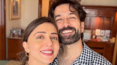 Nakuul Mehta with wife Jankee