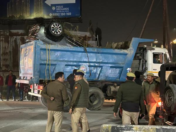 After locating the car, the team pushed it closer to the edge of the swamp before it was hauled out by a crane. (Express Photo/Monojit Majumdar)