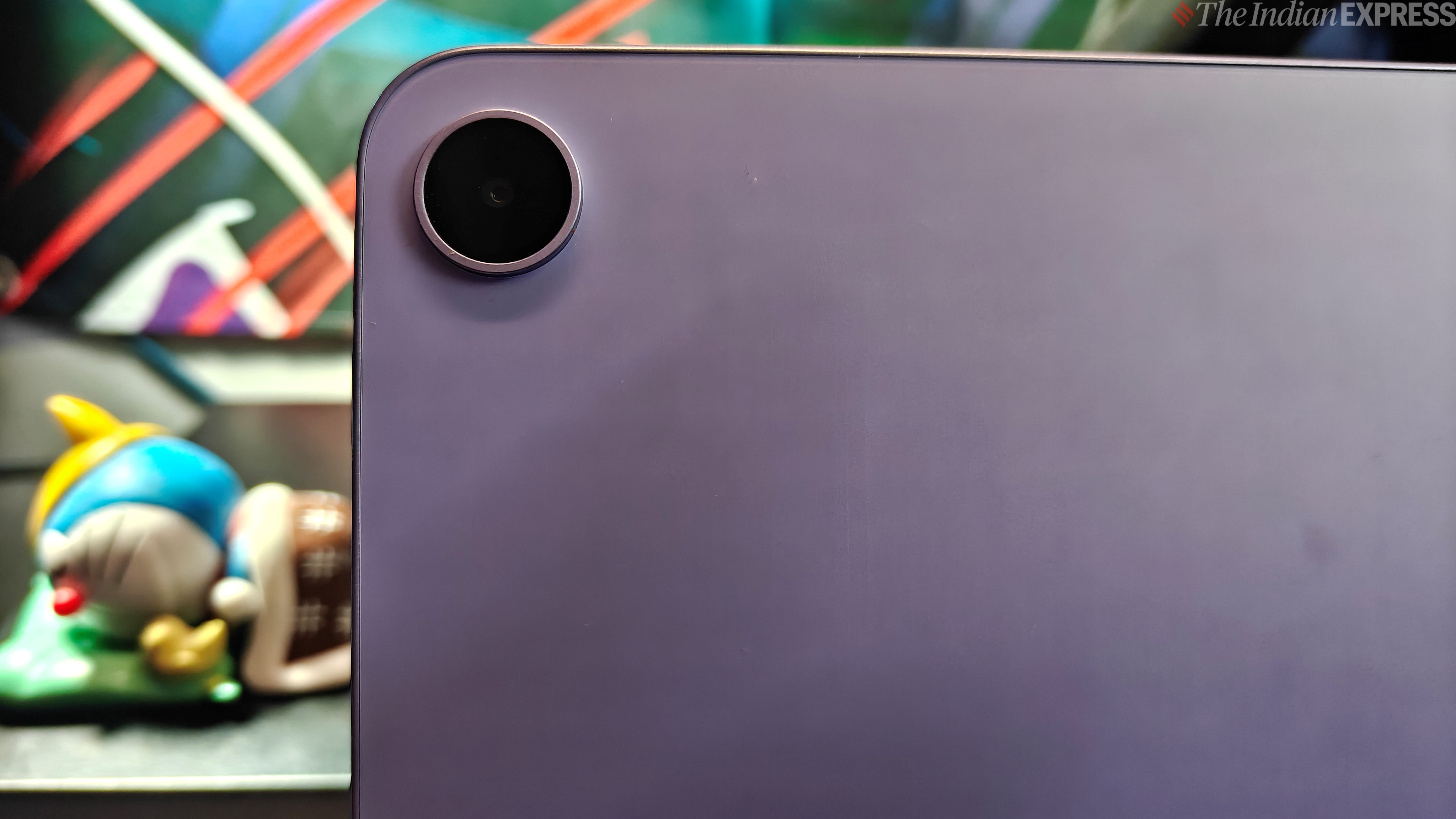 The premium build quality combined with smooth software makes it excellent value for money.