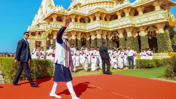 Those opposed to Somnath reconstruction still around, need to foil divisive forces: PM