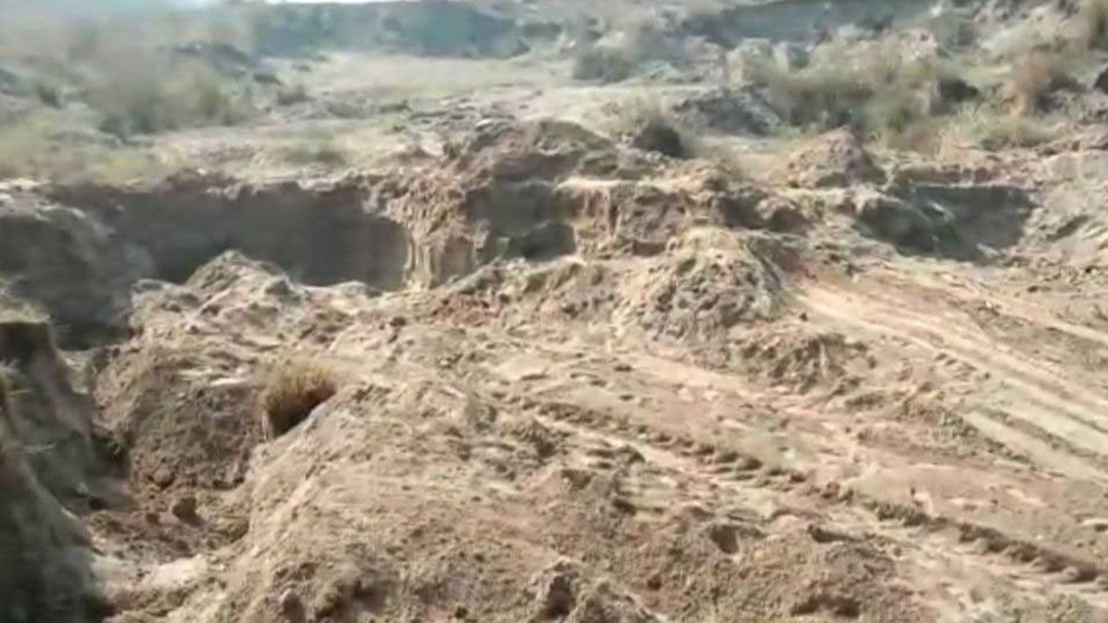 indianexpress.com - Tanusree Bose - Mining businessman, his company among 18 named by ED in sand mining chargesheet