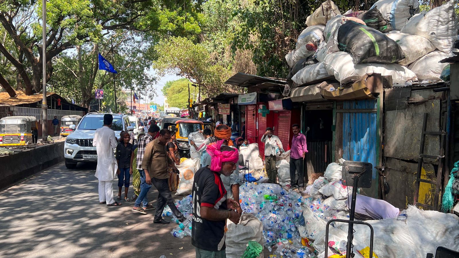 Three men held for trying to extort Rs 20 lakh from scrap dealer in Delhi