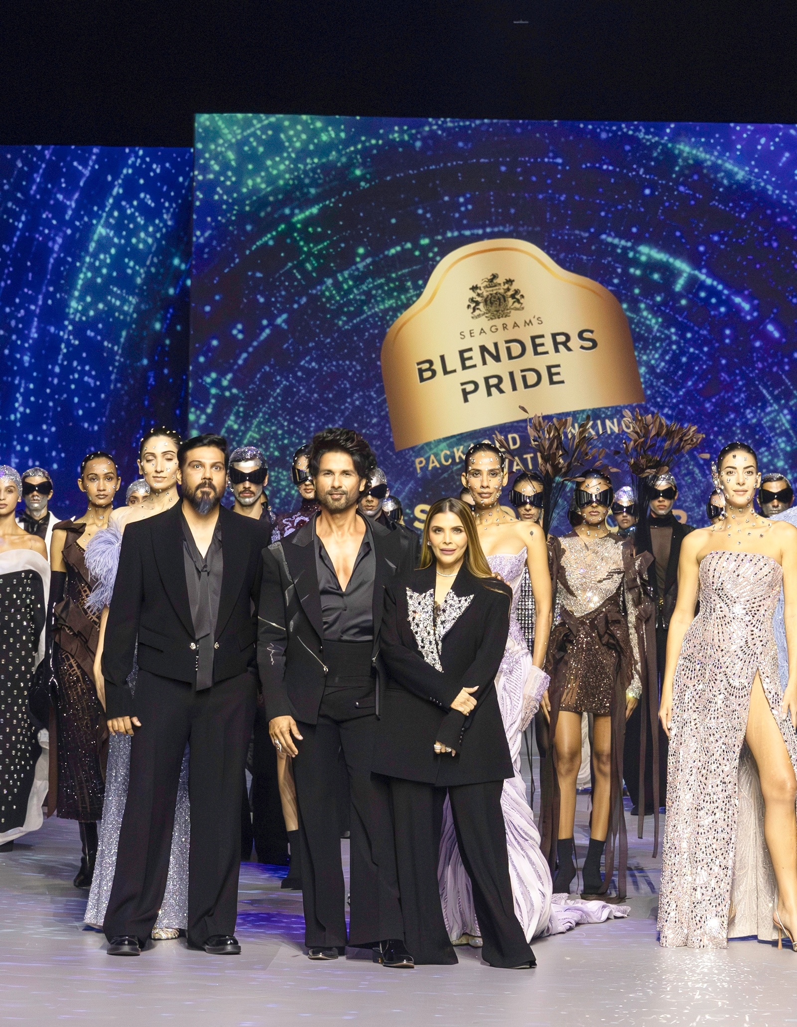 ਸ਼ਾਹਿਦ ਕਪੂਰ, ਸ਼ਾਹਿਦ ਕਪੂਰ ਇੰਟਰਵਿਊ, ਸ਼ਾਹਿਦ ਕਪੂਰ ਖੁਰਾਕ, ਸ਼ਾਹਿਦ ਕਪੂਰ ਫਿਲਮਾਂ, ਸ਼ਾਹਿਦ ਕਪੂਰ ਤਾਜ਼ਾ ਖ਼ਬਰਾਂ, ਸ਼ਾਹਿਦ ਕਪੂਰ ਮਨੋਰੰਜਨ ਖ਼ਬਰਾਂ