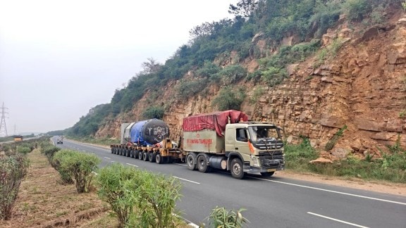 For Bihar’s ‘Virat Ramayana Temple’, a virat Shiva Lingam makes a Virat journey