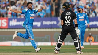 IND vs NZ: With slower balls, cutters and change of lengths, Mohammed Siraj and Co stall New Zealand’s charge