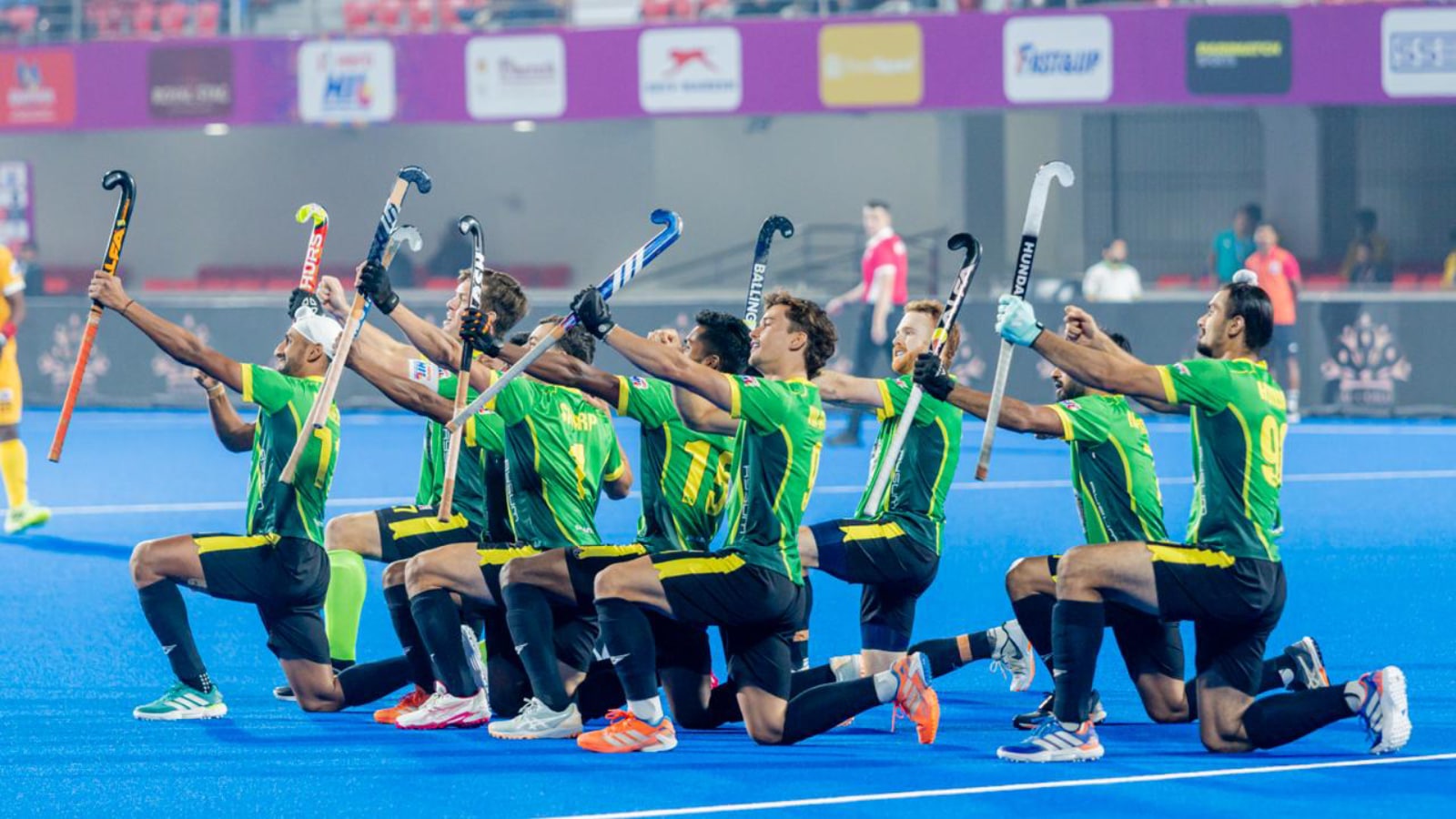 Hockey India League: Ranchi Royals clinch 2nd spot after 3-3 draw against TN Dragons; three out of four playoff spots confirmed