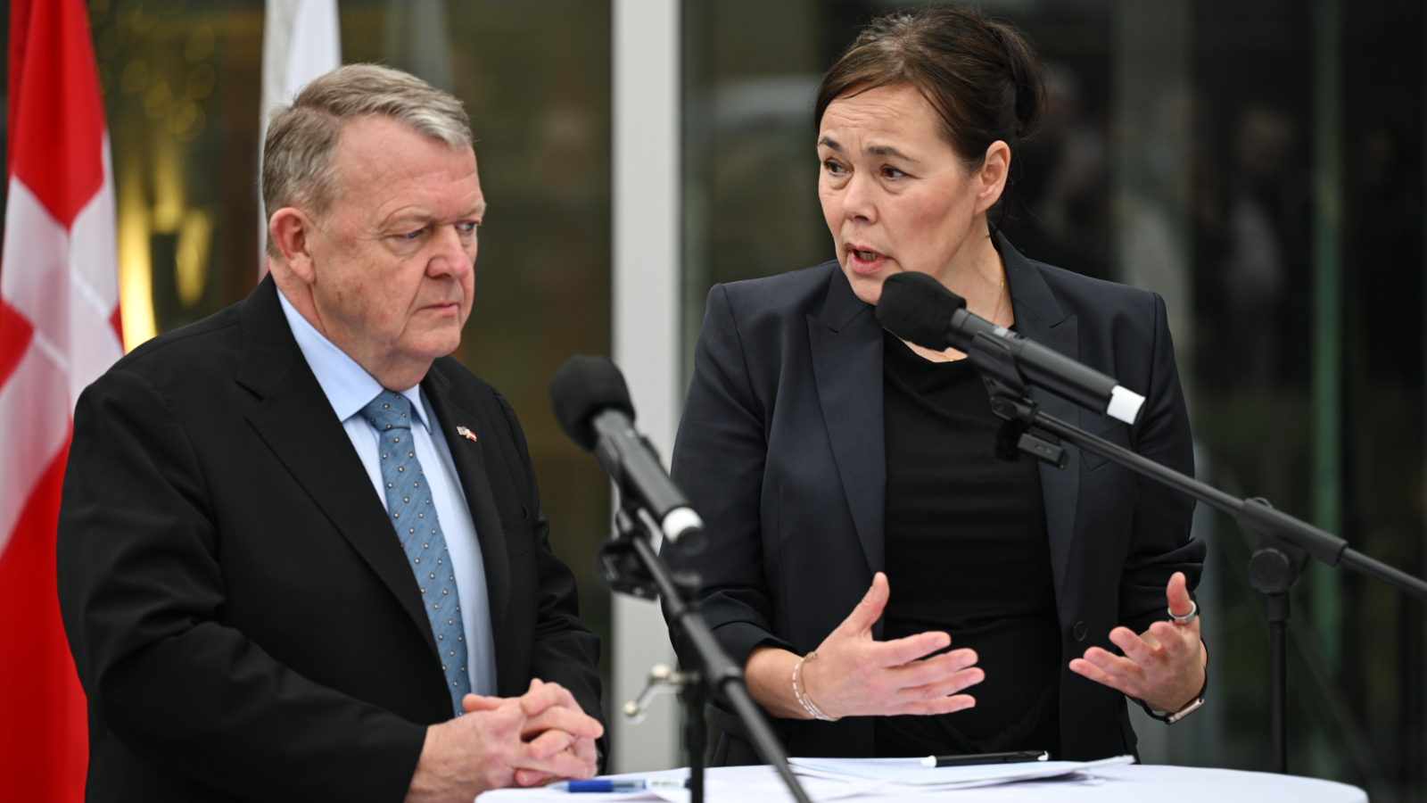 Danish Minister Reports Disagreement with US Senators Over Greenland's Future