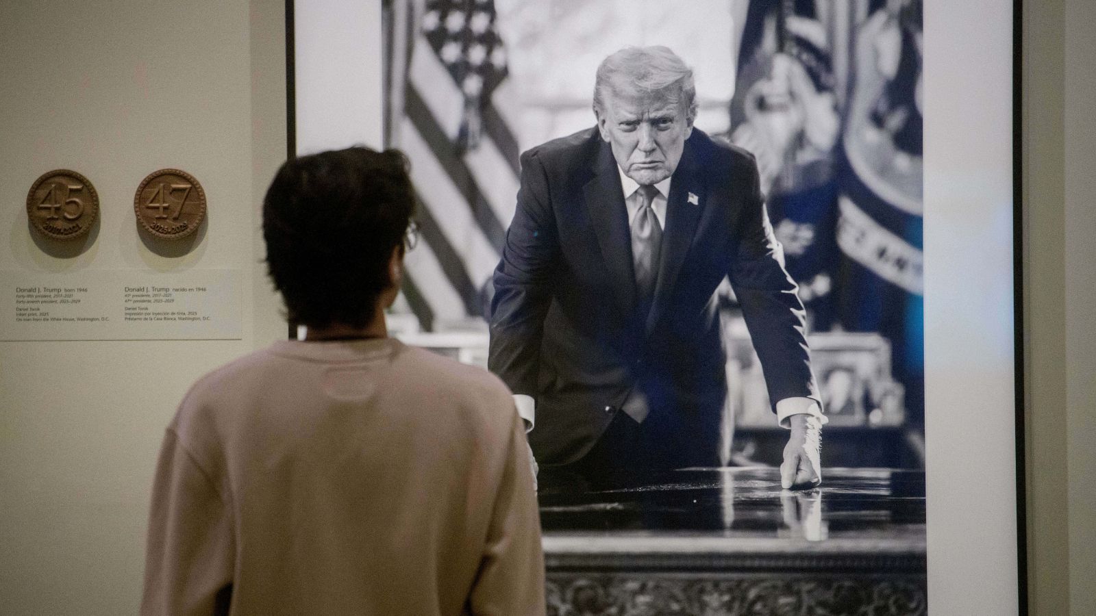 Smithsonian Removes Impeachment References from Trump Display