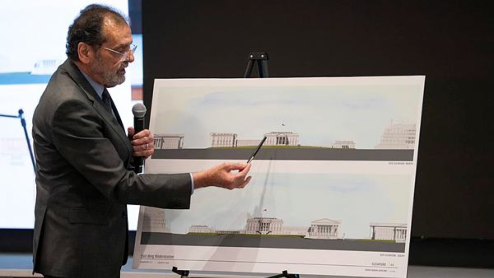 Trump team proposes $400M White House ballroom