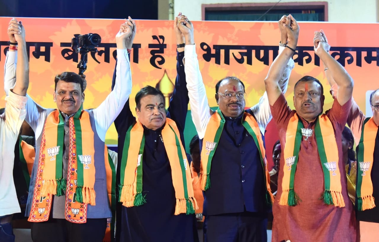 Maharashtra CM Devendra Fadnavis, Union Minister Nitin Gadkari, state Revenue Minister Chandrashekhar Bawankule sharing stage during celebrations in Nagpur. (Express Photo by Dhananjay Khedkar)