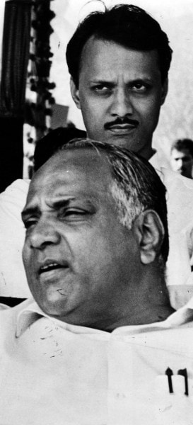 El líder del PCN, Sharad Pawar, y su sobrino Ajit Pawar. (Foto de archivo exprés de Mukesh Parpiani)<span style="tamaño de fuente: 16px;"> </span>” srcset=”https://indianexpress.com/wp-content/uploads/2026/01/WhatsApp-Image-2026-01-28-at-17.40.07-1.jpeg 729w, https://indianexpress.com/wp-content/uploads/2026/01/WhatsApp-Image-2026-01-28-at-17.40.07-1.jpeg?resize=205,450 205w, https://indianexpress.com/wp-content/uploads/2026/01/WhatsApp-Image-2026-01-28-at-17.40.07-1.jpeg?resize=273,600 273w, https://indianexpress.com/wp-content/uploads/2026/01/WhatsApp-Image-2026-01-28-at-17.40.07-1.jpeg?resize=185,405 185w, NCP leader Sharad Pawar and NCP leader Sharad Pawar and his nephew Ajit Pawar (Express file photo by Mukesh Parpiani)<span style=
