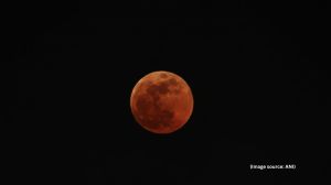 In India, the supermoon was visible shortly after sunset, giving skywatchers a striking early-evening view.