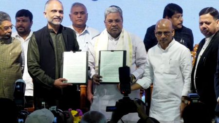 Siddaramaiah appreciated the contributions of the Azim Premji Foundation to the health and education sectors in Karnataka.