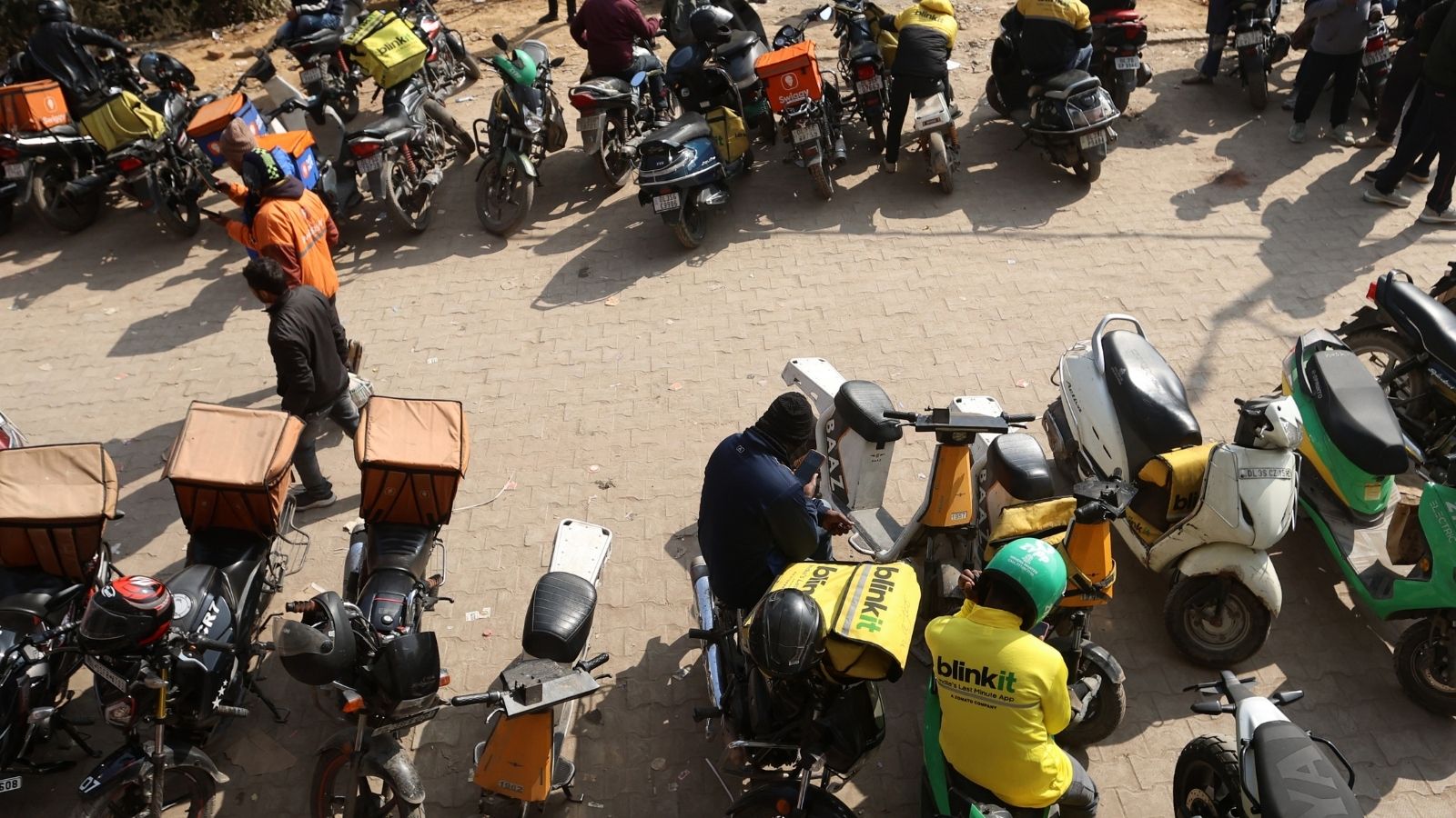 Blinkit booked for selling ‘illegal knives’. Why Delhi Police have launched a crackdown on such sales Blinkit booked for selling ‘illegal knives’. Why Delhi Police have launched a crackdown on such sales