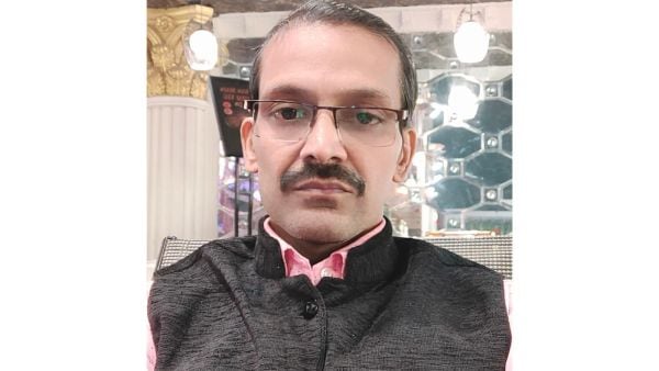 'Late night notifications, lack of clarity,' Delhi NCR parents on sporadic school closures