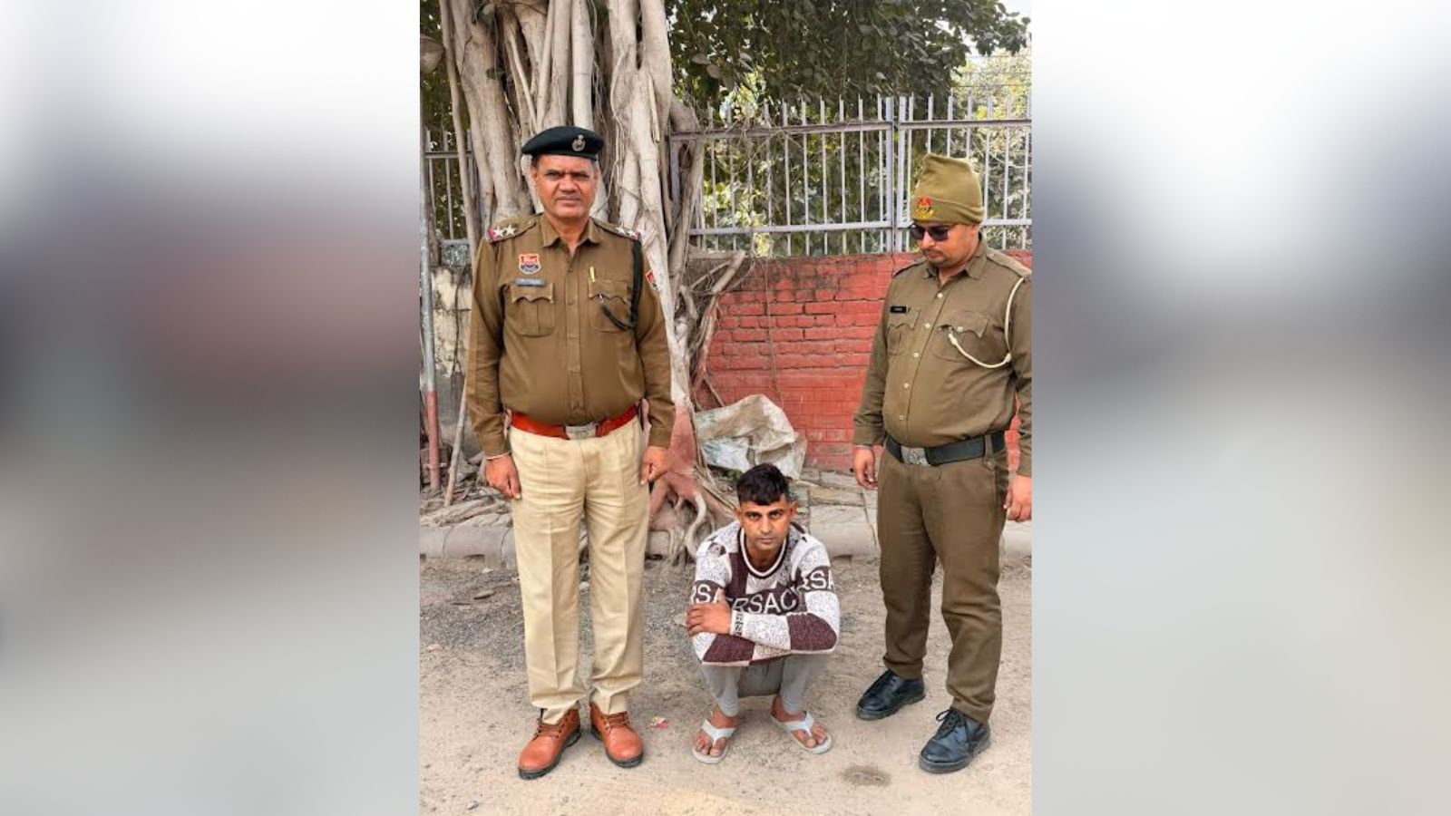 E-rickshaw Driver Posed as Haryana Cop to Dodge Toll, Get Free Hotel Stays