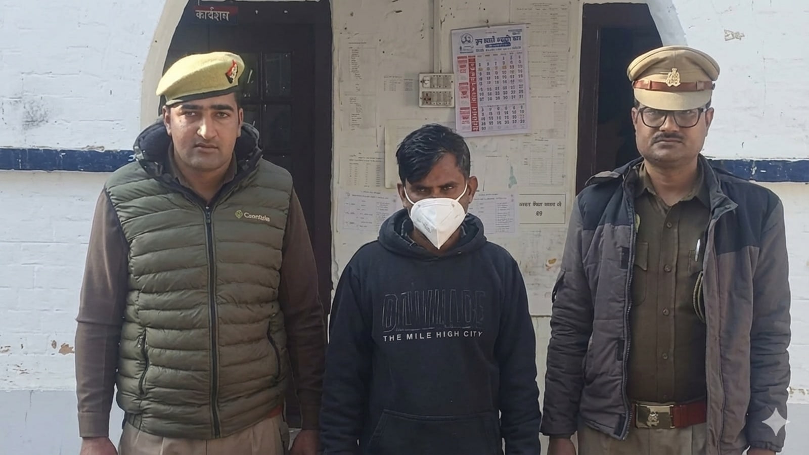 Armed man enters UP police station, shoots wife dead in front of officers