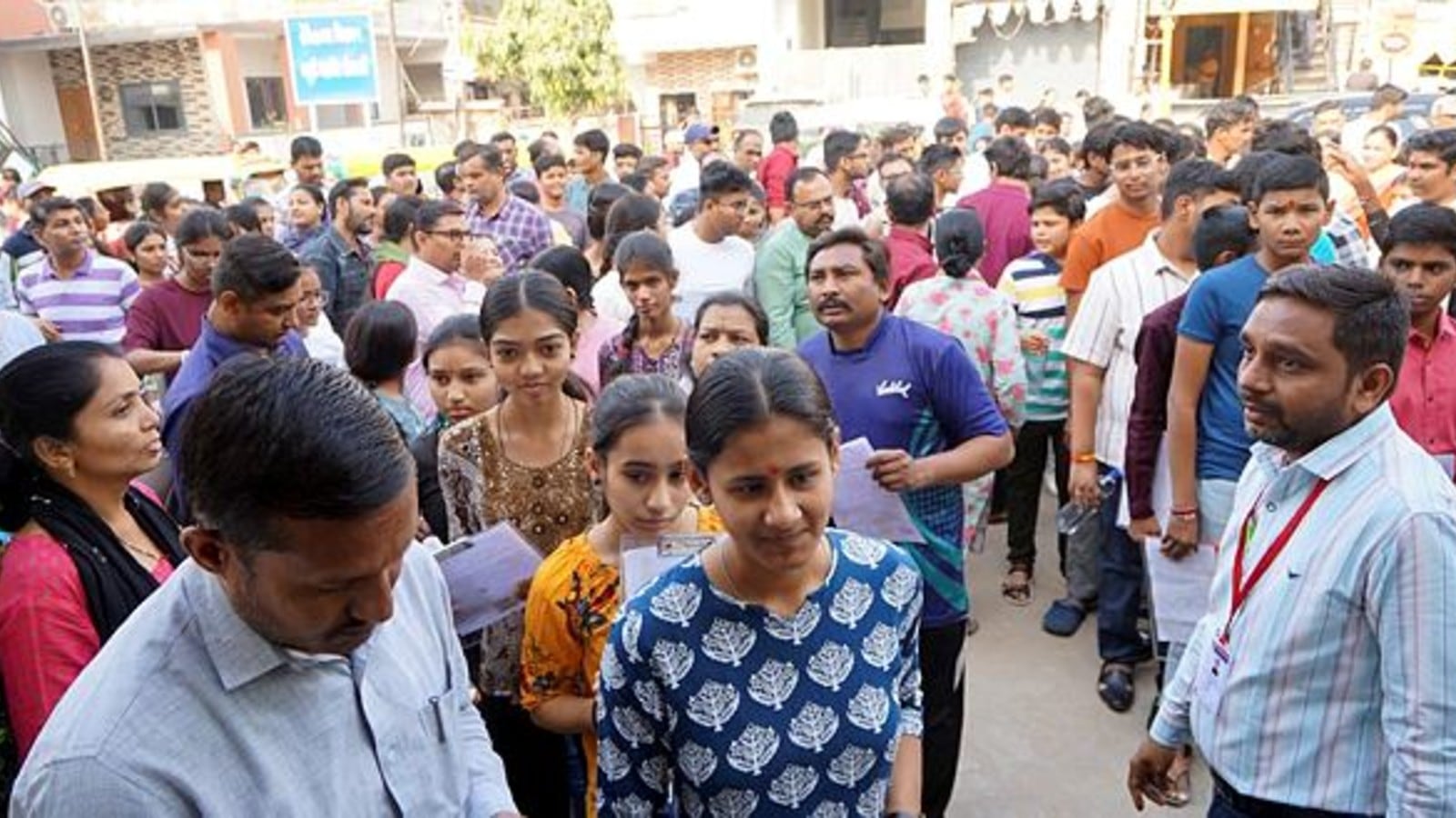 Income Tax Recruitment 2026: Application process for Steno, Tax Assistant & MTS posts to close on Jan 30