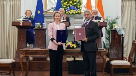 New Delhi, Jan 27 (ANI): Prime Minister Narendra Modi, European Commission President Ursula von der Leyen and European Council President António Costa witness the exchange of an MoU during the joint Press Statement, at Hyderabad House in New Delhi on Tuesday. External Affairs Minister S. Jaishankar also present. (ANI Photo/Rahul Singh)