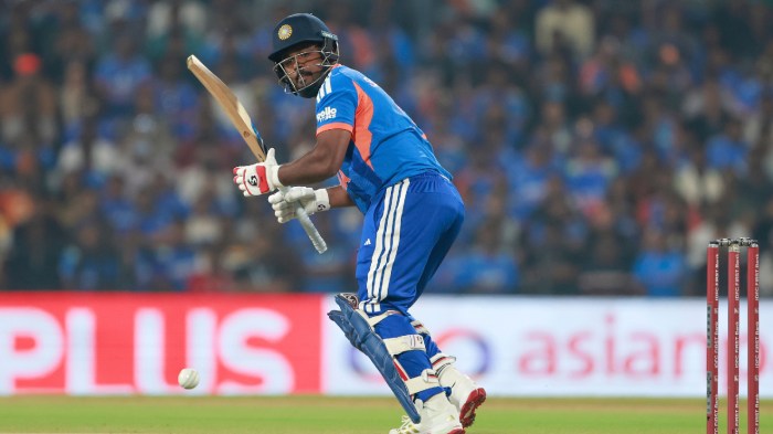'Don't do such circus acts': R Ashwin warns Team India against dropping Sanju Samson in place of Ishan Kishan