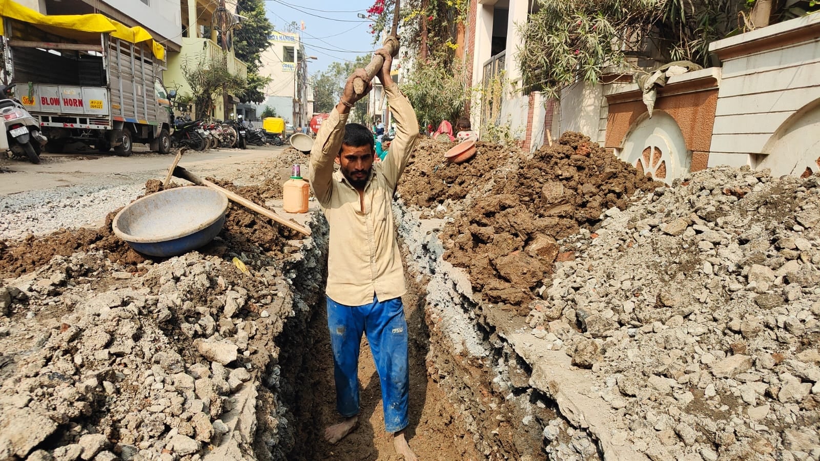 indore deaths, Indore contaminated water deaths, Madhya Pradesh contaminated water deaths, Bhagirathpura water contamination, Indore municipal corporation, PIL Indore water crisis, contaminated drinking water Indore, Indore water tanker supply, MP High Court order, bacterial contamination water Indore, Indore public health crisis, Indore Water Contamination, Indore Water Contamination News, Indore Water Contamination Crisis, Indore Water Tragedy, indore deaths, Indore contaminated water deaths, Madhya Pradesh contaminated water deaths, Bhagirathpura water contamination, Indore municipal corporation, PIL Indore water crisis, contaminated drinking water Indore, Indore water tanker supply, MP High Court order, bacterial contamination water Indore, Indore public health crisis