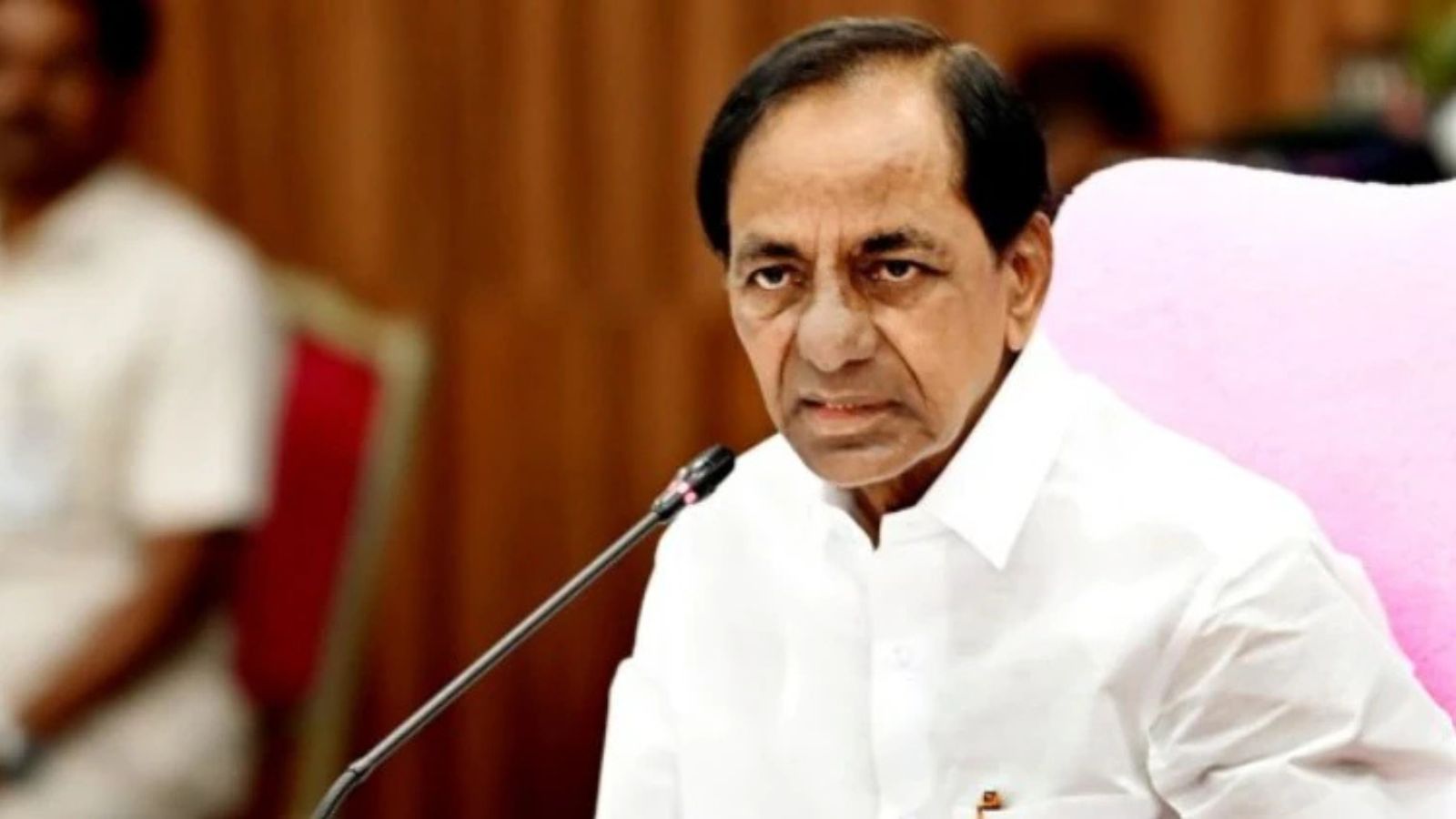 KCR Agrees to Police Questioning After Hyderabad 'Notice on Wall' Drama