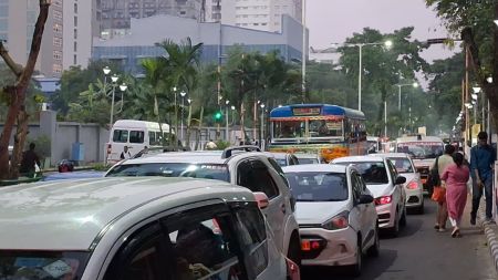 The new Bailey Bridge in Kolkata will also ease congestion on the Ultadanga flyover. (File photo)