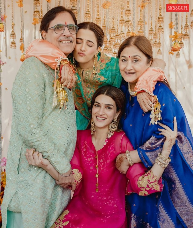 kriti sanon photos, bf kabir, sister nupur wedding