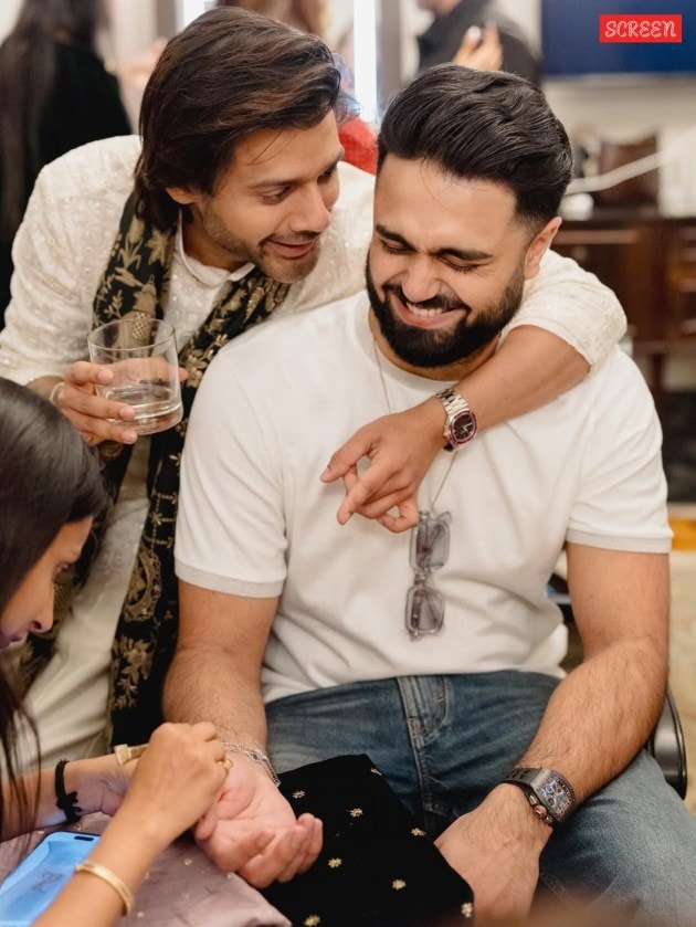 kriti sanon photos, bf kabir, sister nupur wedding