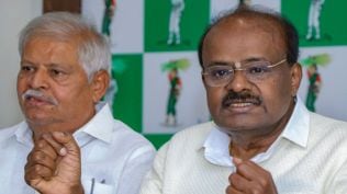 Bengaluru: Union Minister and Janata Dal (Secular) leader H D Kumaraswamy, right, addresses a press conference, in Bengaluru, Monday, Jan. 5, 2026. (PTI Photo)(PTI01_05_2026_000257B)