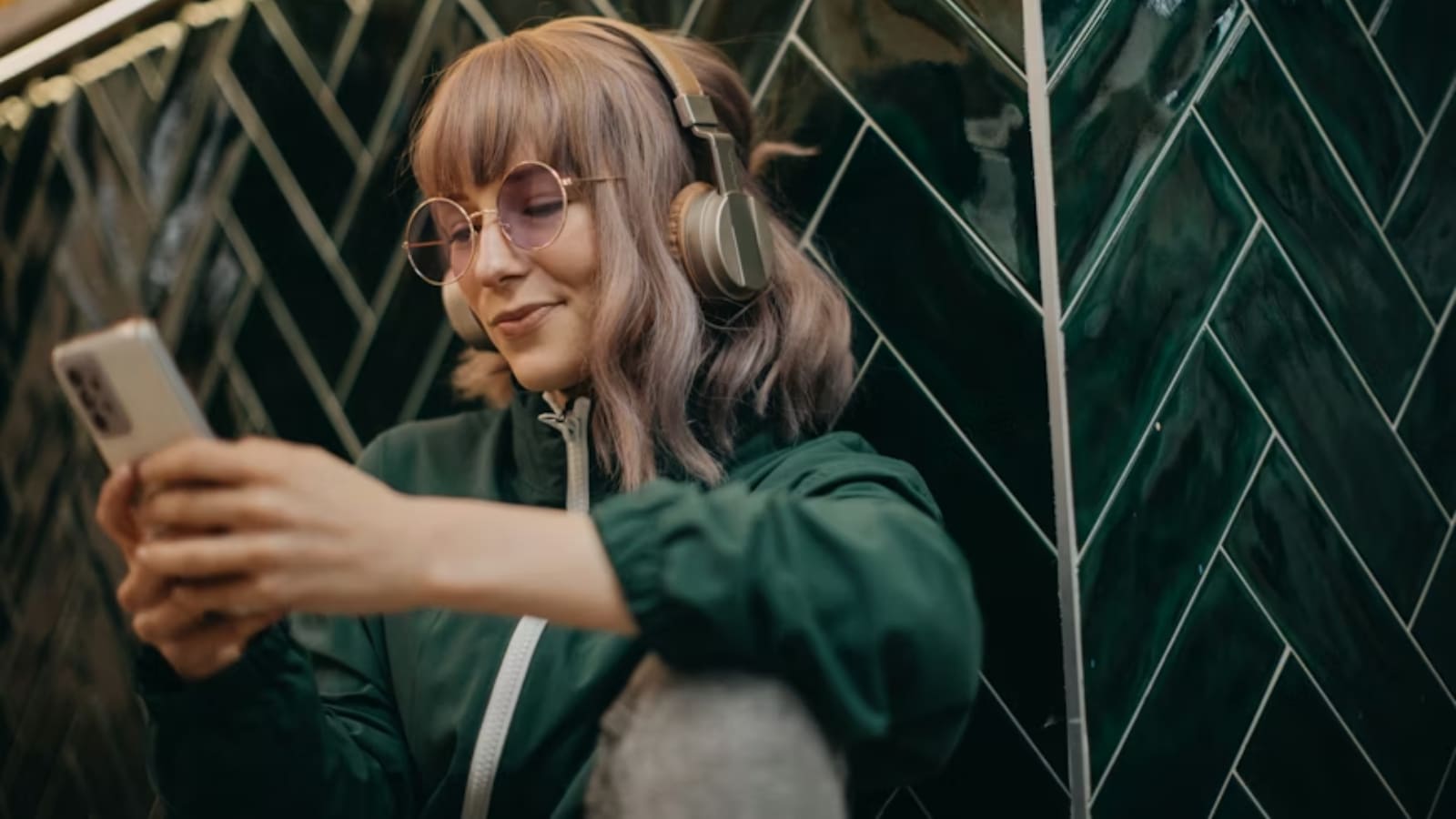 indianexpress.com - Aanya Mehta - How listening to music evolved over the years