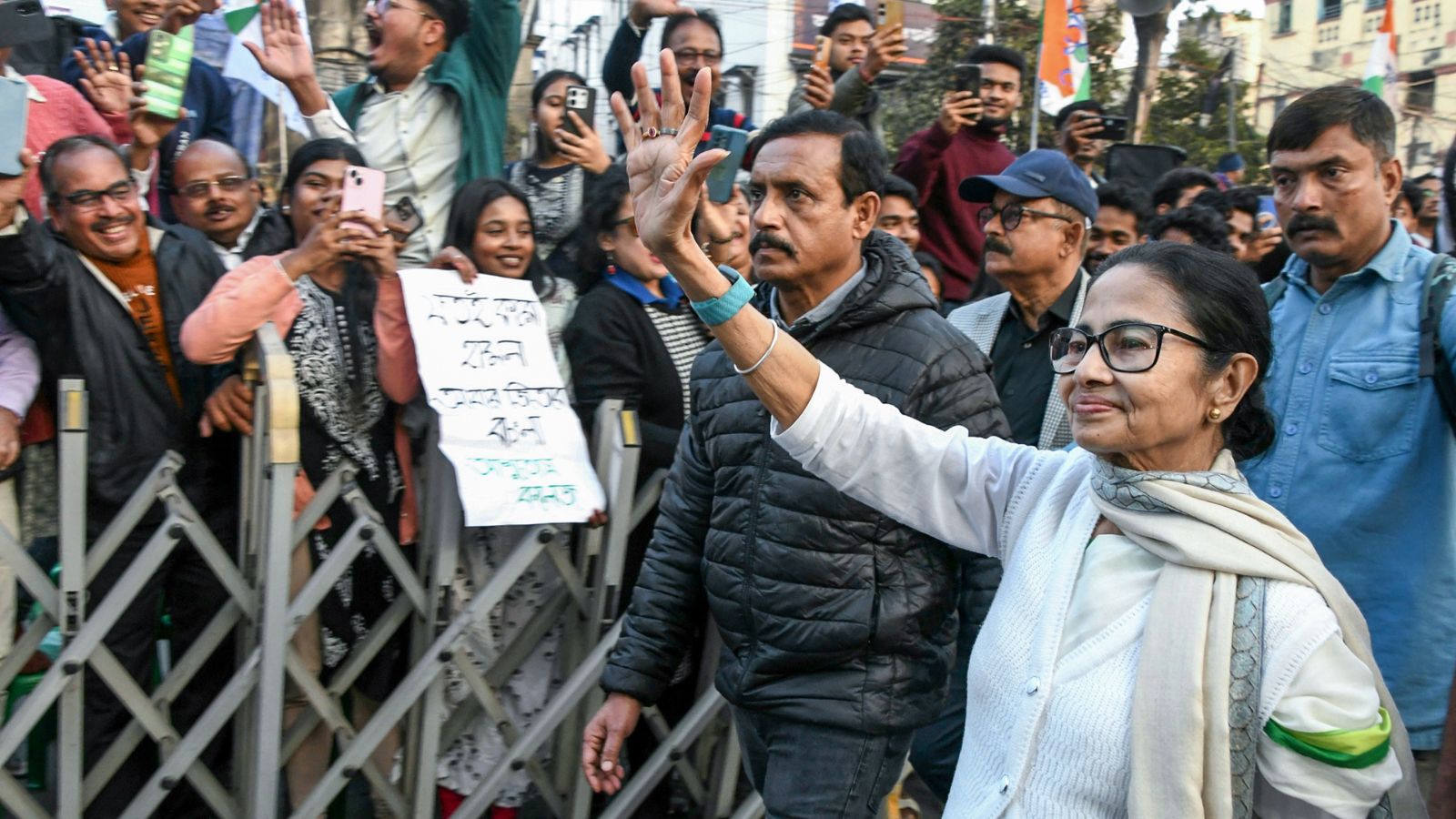 Lack of receipts, AI-induced errors: Mamata Banerjee writes to CEC again to highlight issues with SIR in Bengal