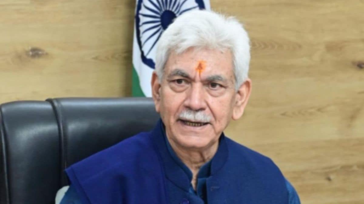 sports free of politics, Jammu and Kashmir Lt Governor, Jammu and Kashmir sport selections, National Level Sports Conference, Indian express news, current affairs