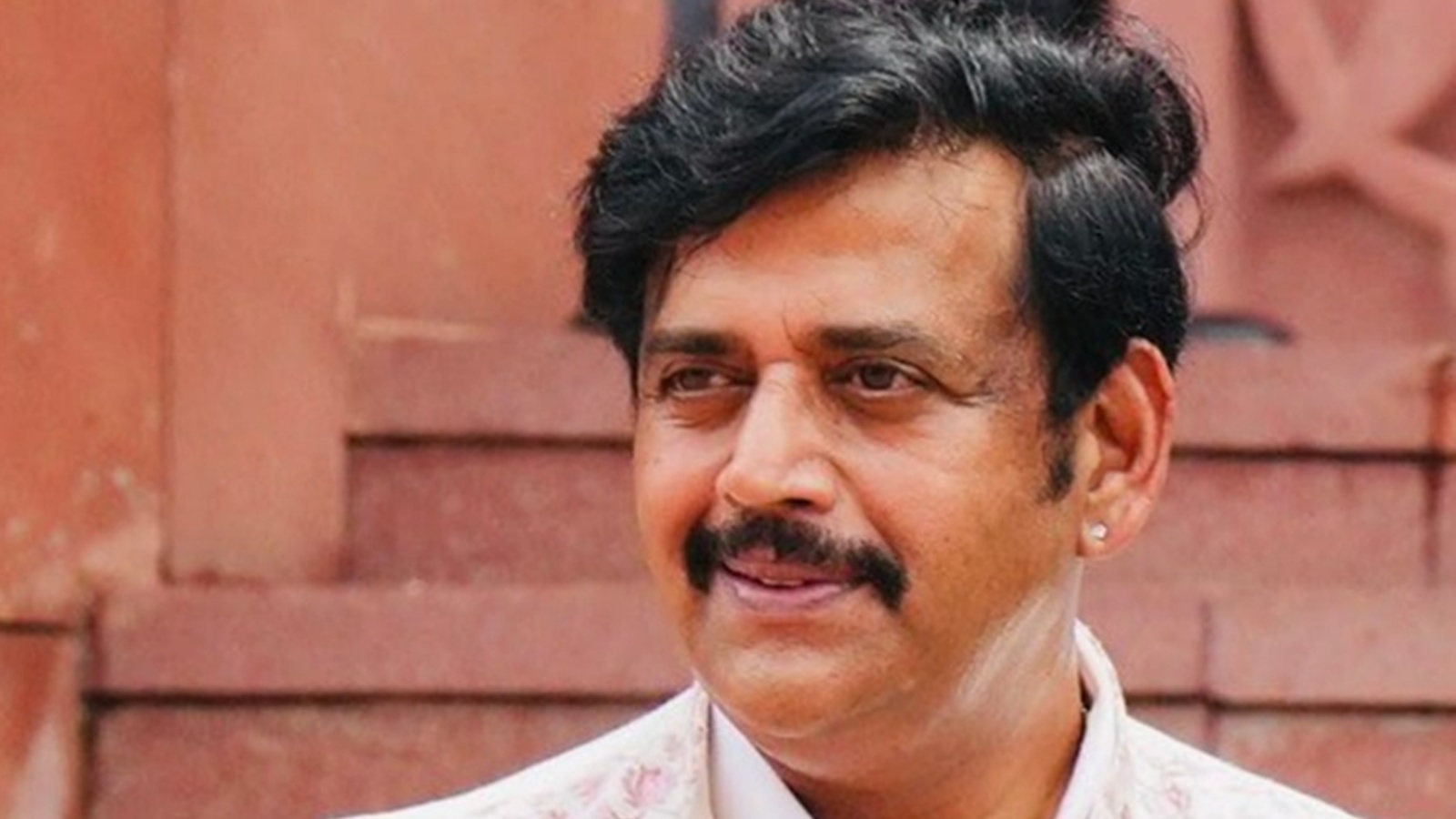 Ravi Kishan shares his diet mantra to avoid ‘double chin, bulge’: ‘Dal, sabzi, soaked chana…’