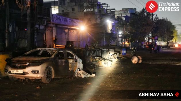 According to police, the blaze began when sparks from a steel plate-cutting machine landed in a drum containing chemicals, triggering an explosion inside the unit of Kalkaji Lubricants