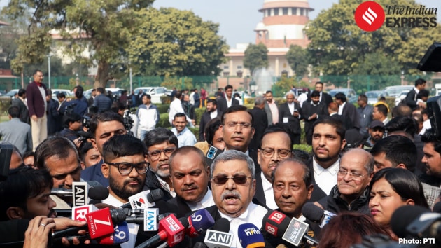 Accompanied by a legal team led by senior advocate Shyam Divan, Banerjee began her submission by thanking the court and the Bar