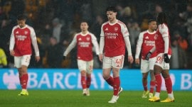 Arsenal players disappointed after drawing the Premier League match vs Wolverhampton Wanderers. (PHOTO: AP)