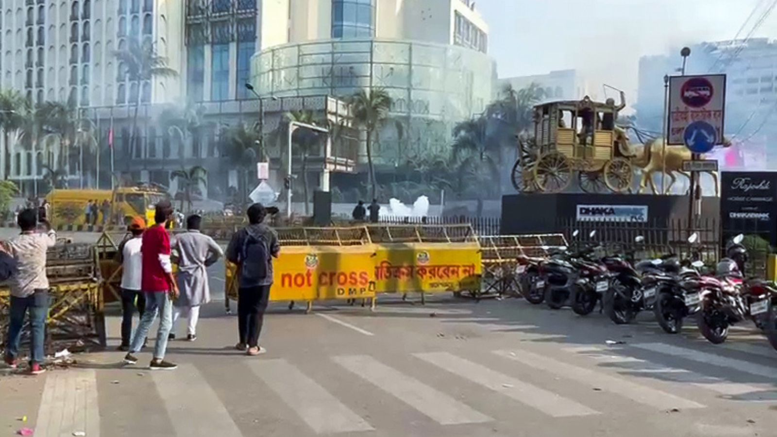 Dhaka Erupts in Chaos as Police Deploy Sound Grenades Against Pay Scale Protesters