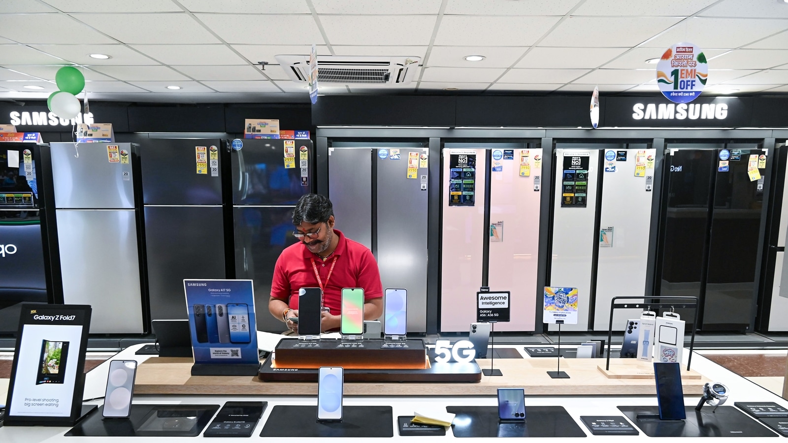 Gadget charge: Outlay doubled to Rs 40,000 crore for electronic components