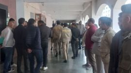 A faceoff broke out between the Delhi and Himachal Pradesh Police after a Special Cell team detained three Youth Congress workers in Shimla.