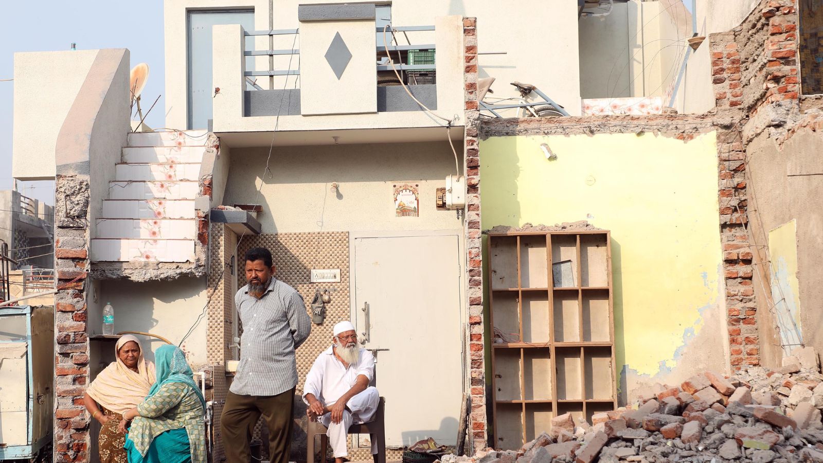 Rajkot civic body clears Aji riverbank for river-road project; heavy police deployed and hundreds of structures demolished