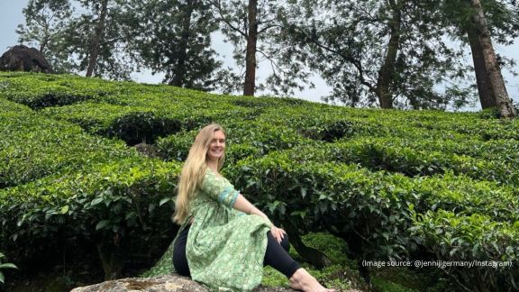 Detailing her experience in an Instagram video, the German traveller shared screenshots of WhatsApp conversations with her friends